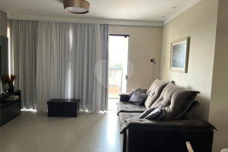 Apartamento à venda com 3 suítes em Vila Independência, Sorocaba, SP