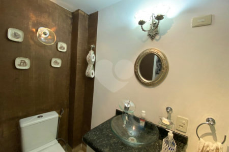 Apartamento à venda com 3 quartos, sendo 1 suíte, em Cerqueira César, São Paulo, SP