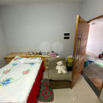 Sobrado à venda com 3 quartos, sendo 1 suíte, em Jardim Quaresmeira II, Suzano, SP