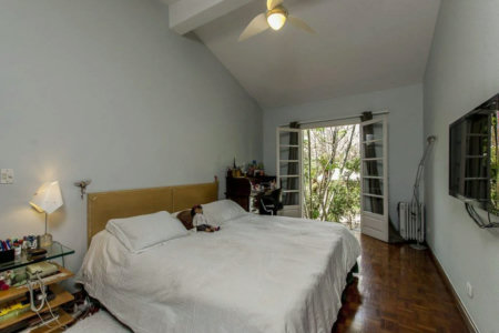 Casa à venda com 5 suítes em Vila Tramontano, São Paulo, SP