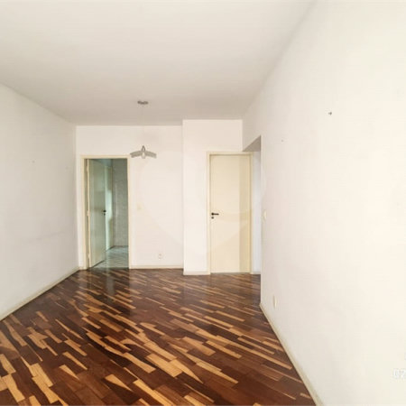 Apartamento à venda com 3 quartos, sendo 1 suíte, em Vila Gilda, Santo André, SP