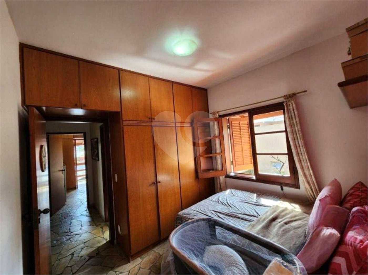 Casa à venda com 3 quartos, sendo 1 suíte, no Centro, Vinhedo, SP