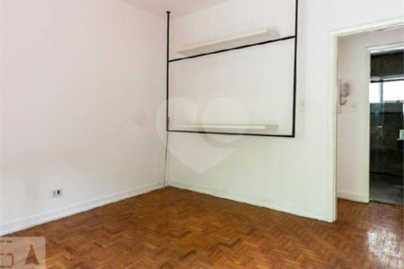 Apartamento à venda com 2 quartos em Cerqueira César, São Paulo, SP