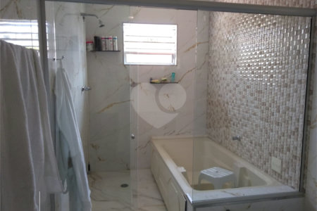 Casa à venda com 3 quartos, sendo 1 suíte, em Jardim da Saúde, São Paulo, SP