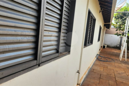 Casa à venda com 3 quartos, sendo 1 suíte, no Centro, Araraquara, SP