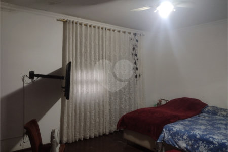 Sobrado à venda com 6 quartos, sendo 1 suíte, em Vila Medeiros, São Paulo, SP