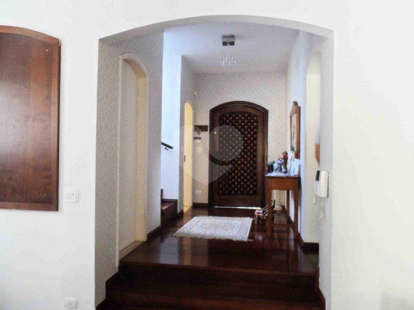 Sobrado à venda com 5 quartos, sendo 3 suítes, em Interlagos, São Paulo, SP
