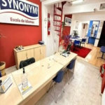 Prédio comercial com 322m², 8 salas, 3 banheiros, à venda no bairro Santo Antônio, São Caetano do Sul