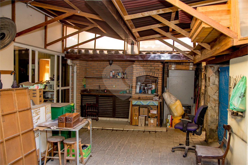 Casa à venda com 7 quartos, sendo 1 suíte, em Jardim Paulistano, São Paulo, SP
