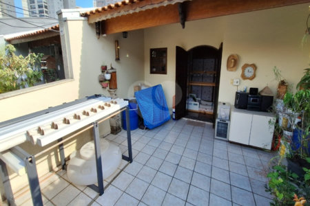 Casa à venda com 3 quartos, sendo 1 suíte,  no condomínio Conjunto Residencial Independencia, São Paulo - SP