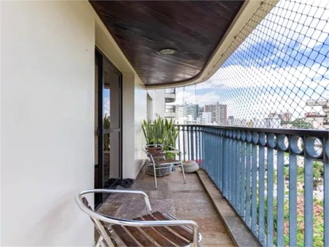 Apartamento à venda com 4 quartos, sendo 3 suítes, em Vila Andrade, São Paulo, SP