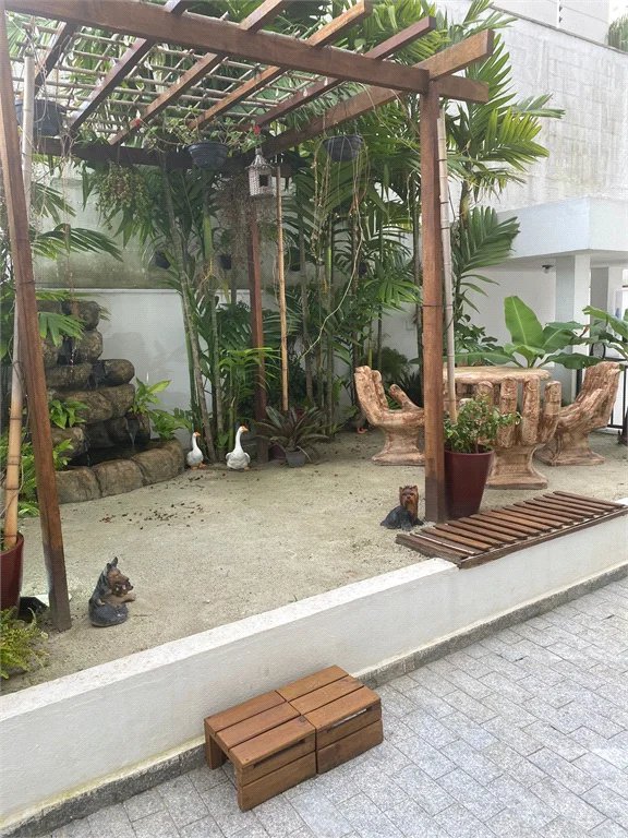 Apartamento à venda com 3 quartos, sendo 1 suíte,  em Vila Andrade, São Paulo, SP