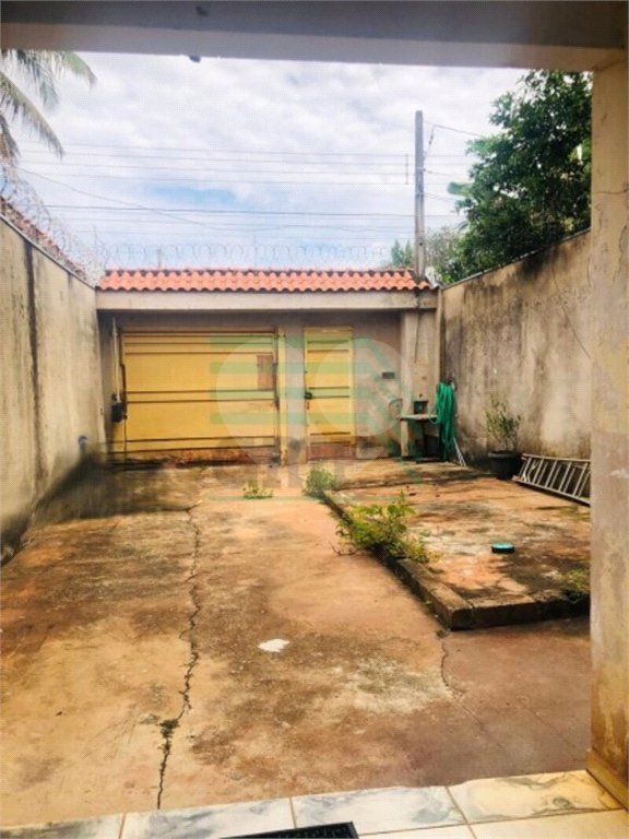 Casa à venda com 4 quartos, sendo 1 suíte, em Parque Residencial Cândido Portinari, Ribeirão Preto, SP