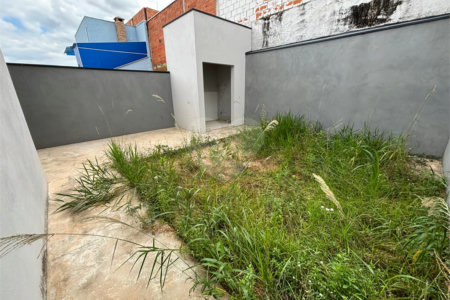 Casa à venda com 2 quartos, sendo 1 suíte, em Jardim Taquaral, Salto, SP