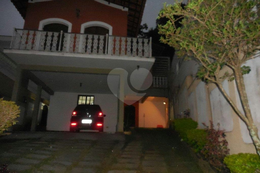 Casa à venda com 3 quartos, sendo 1 suíte, em Piraporinha, Diadema, SP
