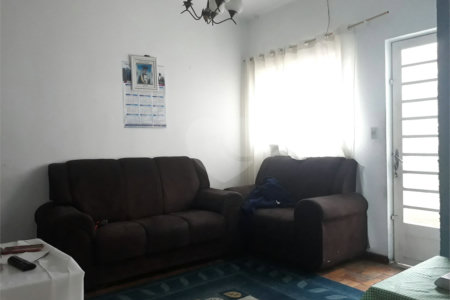 Casa à venda com 3 quartos em Vila Flávio, Mogi das Cruzes, SP