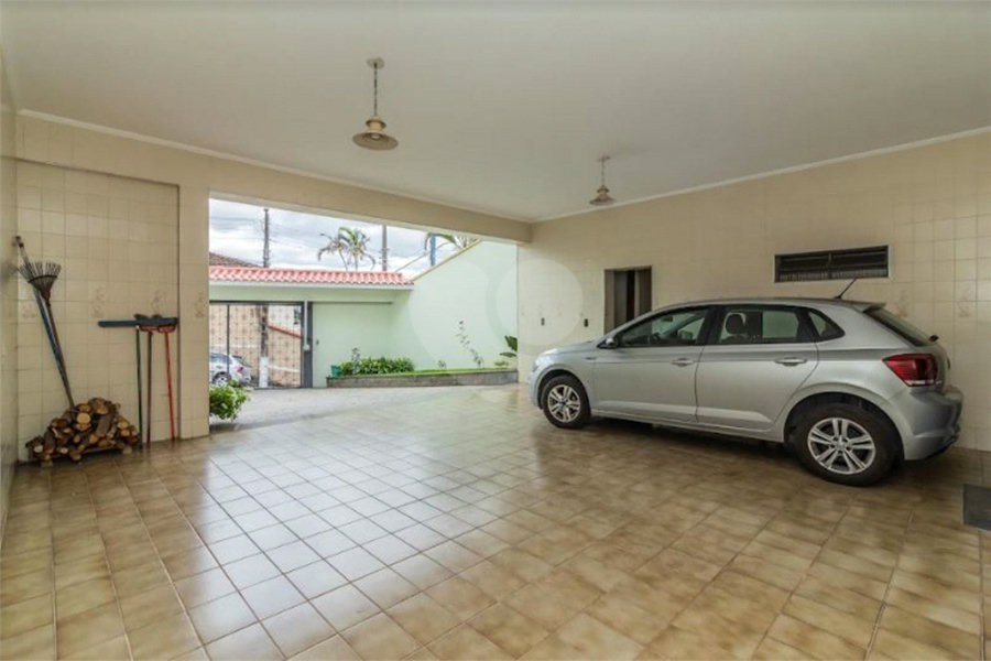 Casa à venda com 3 suítes em Horto, São Paulo, SP