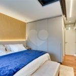 Casa à venda com 4 suítes no condomínio Jardim Flora, São Paulo - SP