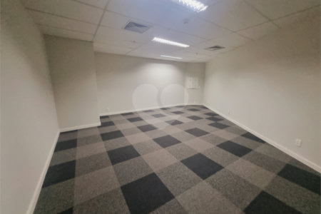 Sala à venda ou para alugar com 10 quartos em Butantã, São Paulo, SP