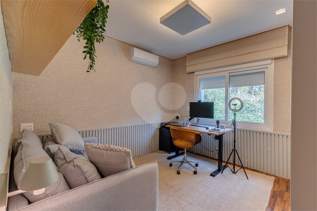 Casa à venda com 3 suítes no condomínio Residencial Canumã, São Paulo - SP