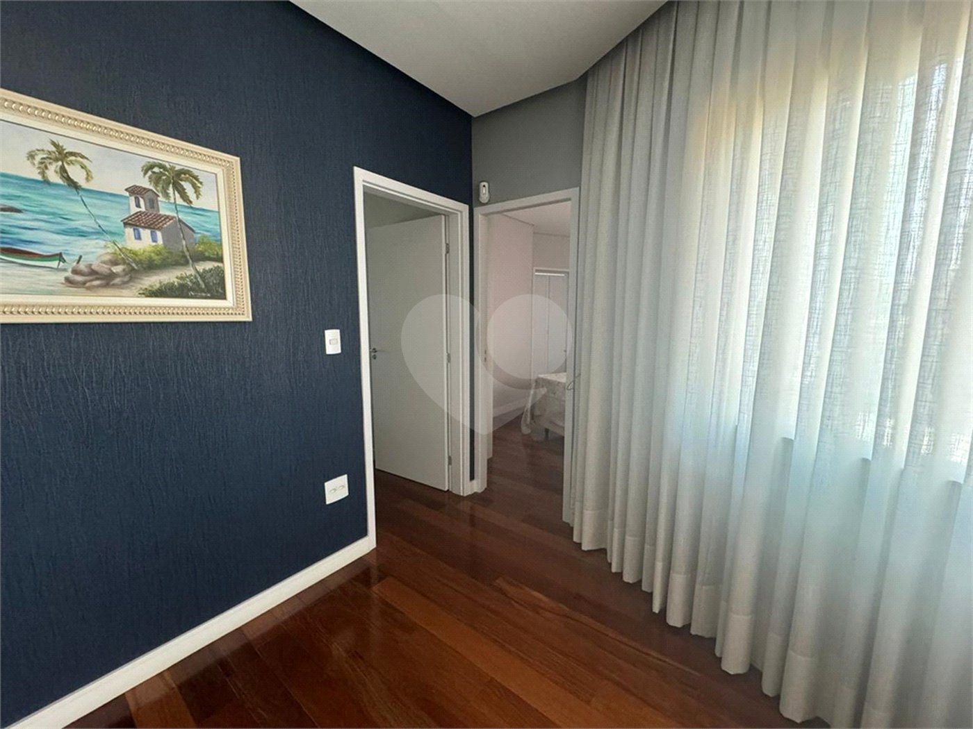 Sobrado à venda com 5 quartos, sendo 3 suítes, em Vila Nivi, São Paulo, SP
