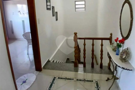 Sobrado à venda com 4 quartos, sendo 2 suítes, em Vila Santa Maria, São Paulo, SP