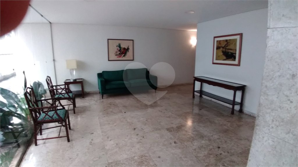 Apartamento à venda com 3 quartos, sendo 1 suíte, em Pinheiros, São Paulo, SP