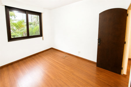 Apartamento à venda ou para alugar com 3 quartos, sendo 1 suíte,  em Granja Julieta, São Paulo, SP
