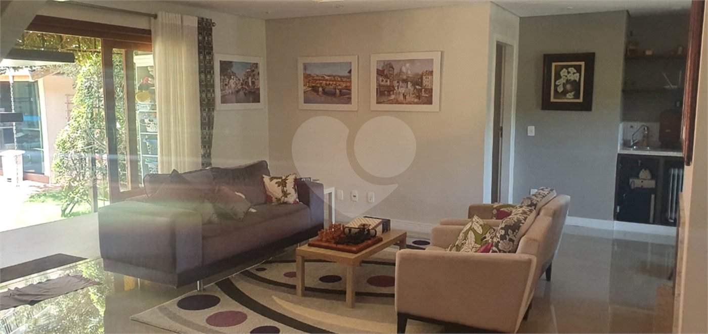 Casa à venda com 5 suítes no condomínio Arujá Hills I e Ii, Arujá - SP