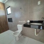 Casa térrea à venda com 3 quartos, sendo 1 suíte, em Vila Bonsai, Atibaia - SP