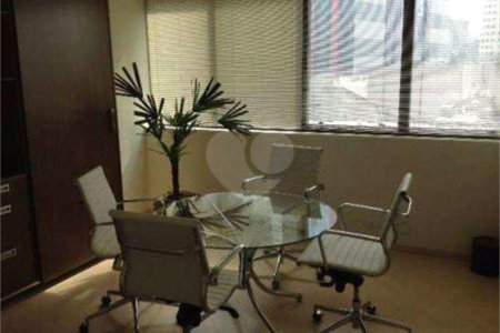 Sala Comercial na Liberdade