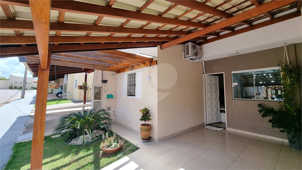 Casa no Condomínio Flamboyant II a venda .