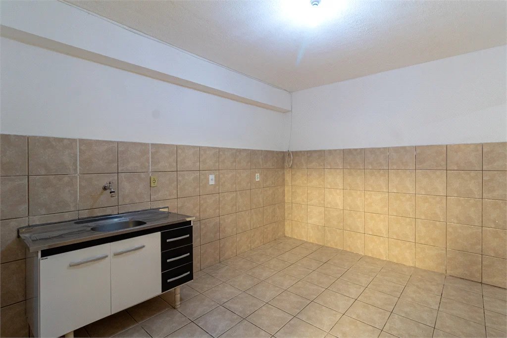 Casa à venda com 3 quartos, sendo 1 suíte, em Jardim Paris, São Paulo, SP
