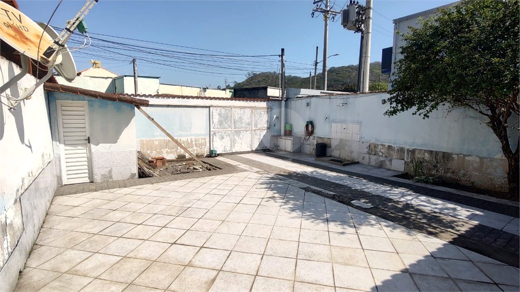 Casa à venda com 3 quartos, sendo 1 suíte, em Cosmos, Rio de Janeiro, RJ