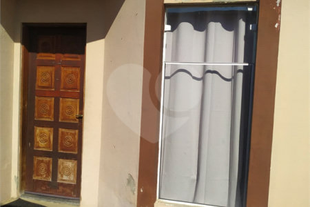Casa à venda com 2 quartos no condomínio Világio Vitória, Mogi das Cruzes - SP