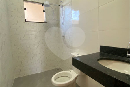 Casa à venda com 2 quartos, sendo 1 suíte, em Ipê, Três Lagoas, MS