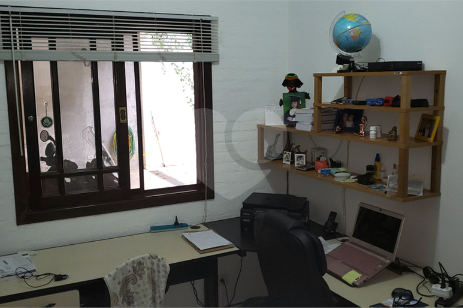 Casa à venda com 3 quartos, sendo 1 suíte, no condomínio Alpes da Cantareira, Mairiporã - SP