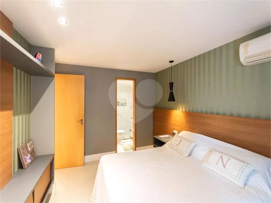 Apartamento à venda com 4 quartos, sendo 1 suíte,  em Tijuca, Rio de Janeiro, RJ