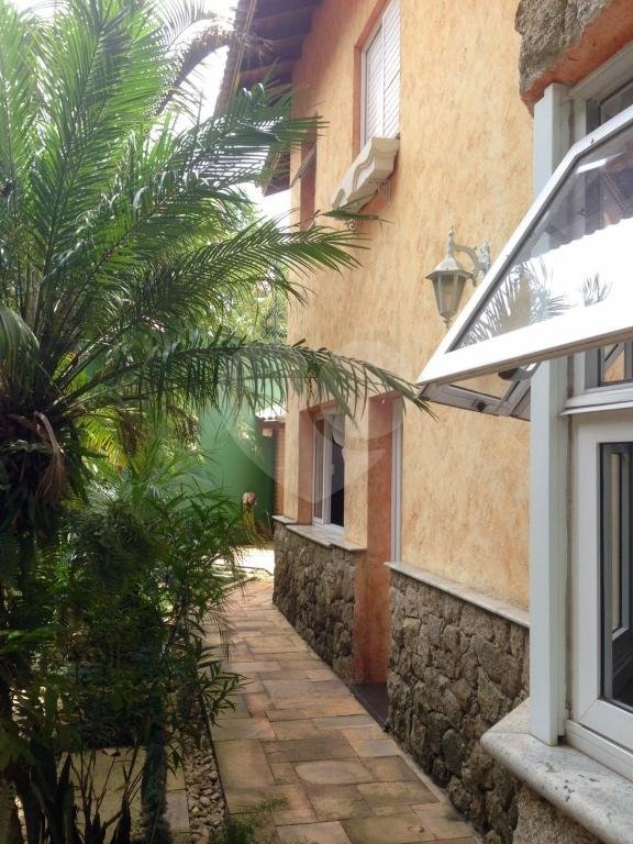 Casa à venda com 4 quartos, sendo 1 suíte, em Samambaia, Mairiporã, SP