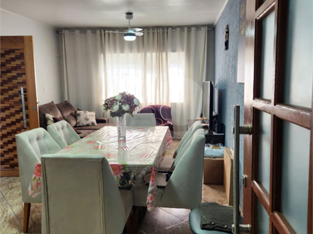 Sobrado à venda com 3 quartos, sendo 1 suíte,  em Tucuruvi, São Paulo, SP