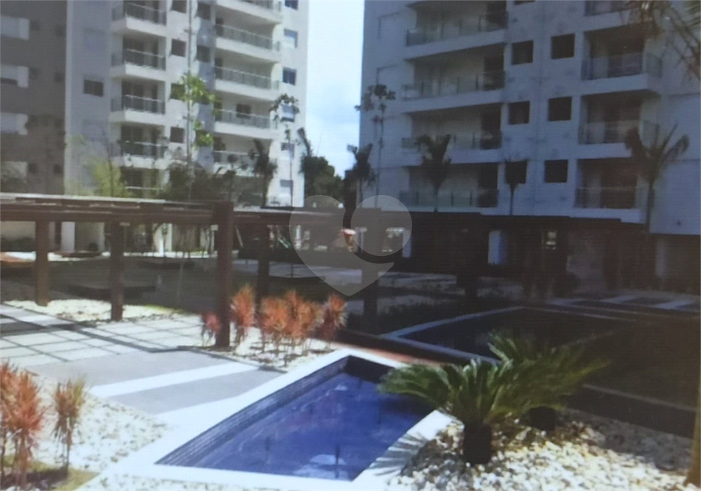 Apartamento à venda com 3 quartos, sendo 1 suíte,  em Vila Anastácio, São Paulo, SP