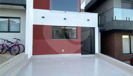 Casa à venda com 3 suítes no condomínio Residencial The Square Village, Cotia - SP