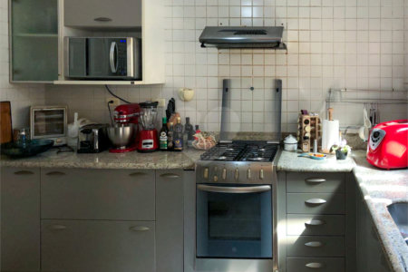 Casa à venda com 4 quartos, sendo 2 suítes, no condomínio Lake Louise, São Paulo - SP