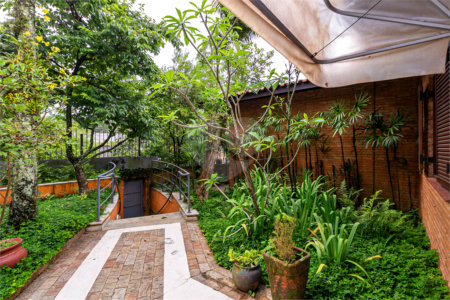 Casa à venda com 4 quartos, sendo 1 suíte, em Jardim Marajoara, São Paulo, SP