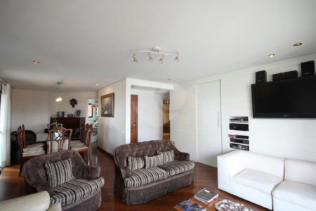 Apartamento à venda com 3 suítes em Jardim Vila Mariana, São Paulo, SP