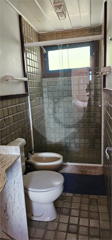 Casa em condomínio à venda ou para alugar com 3 quartos, sendo 2 suítes,  em Praia Rasa, Armação dos Búzios, RJ
