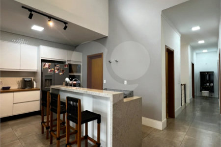 Casa à venda com 4 quartos, sendo 3 suítes, no condomínio Mosaico Essence, Mogi das Cruzes - SP