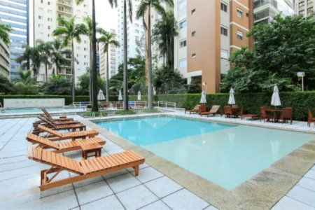 Apartamento para alugar com 3 quartos, sendo 1 suíte, em Vila Olímpia, São Paulo, SP