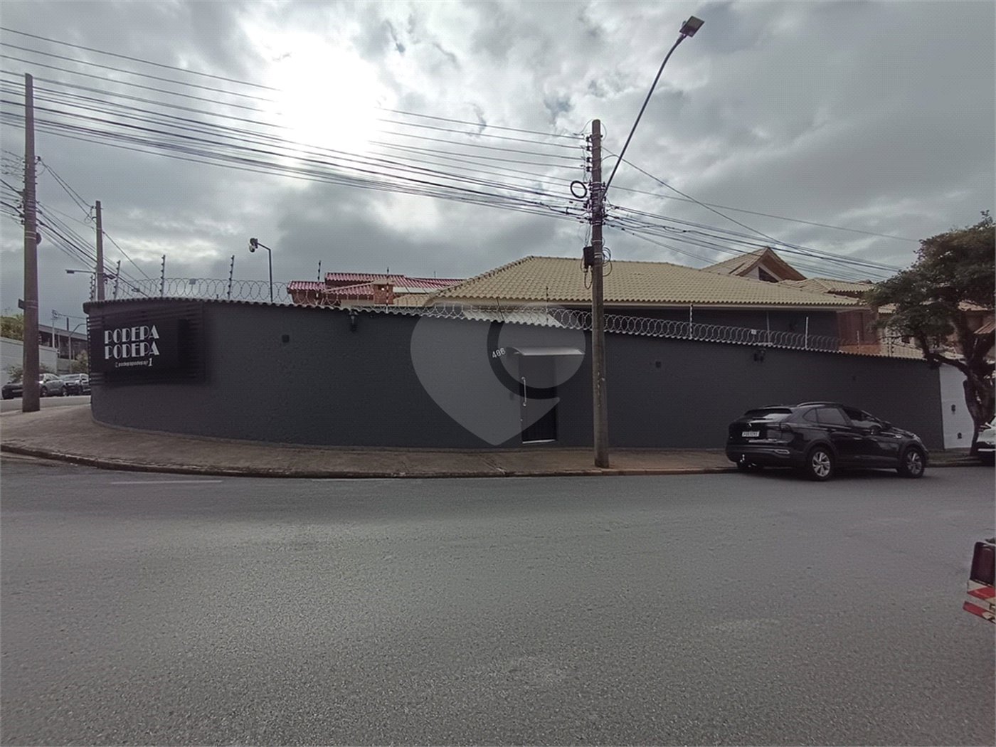 Casa à venda com 3 quartos, sendo 1 suíte,  em Jardim Santa Rosália, Sorocaba, SP