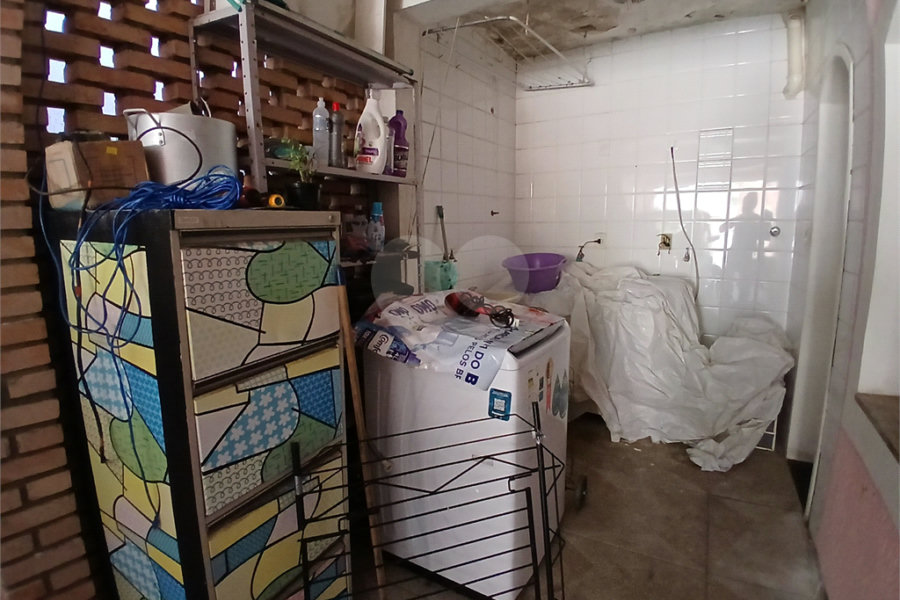 Sobrado à venda com 8 quartos, sendo 2 suítes, em Tremembé, São Paulo, SP